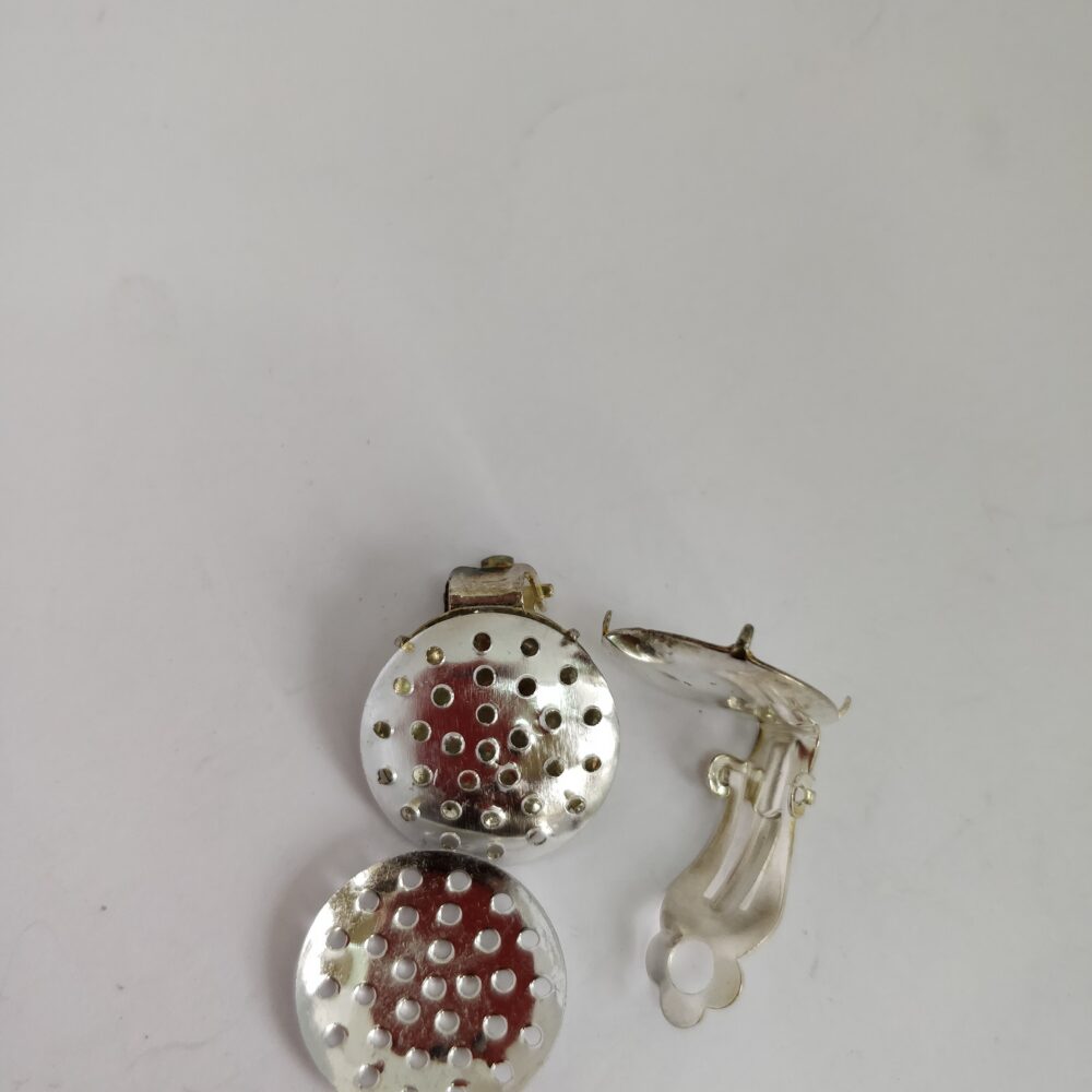 Alternative view of 16MM SILV EARRING CLIP WITH MESH